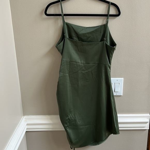 Glam Green Adjustable Party Cocktail Mini Dress Size Large - Picture 5 of 8